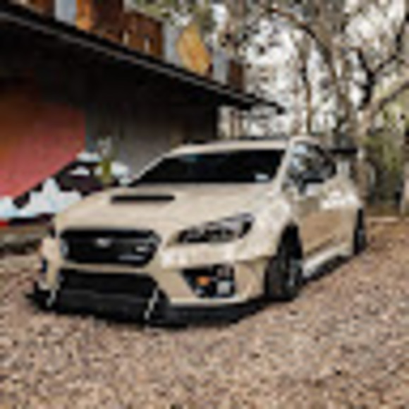 Meet your Posher, Andrew - Picture 1 of 1